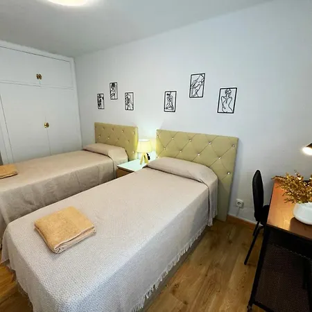 Barbastro Apartment